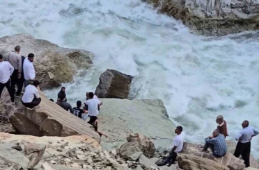 Serinlemek için girdiği Habur Çayı’nda kayboldu 