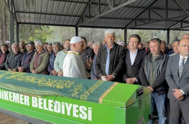 Seydikemer’de zehirlenme şüphesiyle hayatını kaybeden genç kız son yolculuğuna uğurlandı 