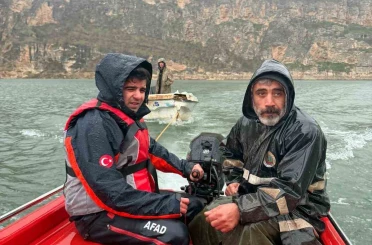 Siirt’te baraj gölünde mahsur kalan iki kişi kurtarıldı 