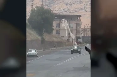 Siirt’te elektrik direğinde çıkan yangın paniğe neden oldu 