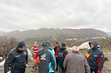 Siirt’te fırtına 20 kişilik ailenin çadırını yıktı 