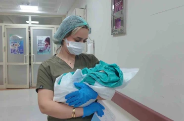 Siirt’te yılın son bebeği 2 kilo 600 gram olarak doğdu 