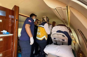 Siirt’teki hasta, ambulans uçakla İstanbul’a sevk edildi 