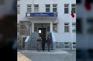 Silahla yağma suçundan aranan şahıs yakalandı 