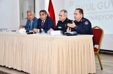 Silifke’de okul güvenliği koordinasyon toplantısı yapıldı 