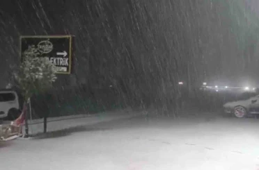 Silvan’da kar yağışı etkili oldu 