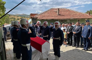 Simav’da Kıbrıs gazisi ebediyete uğurlandı 