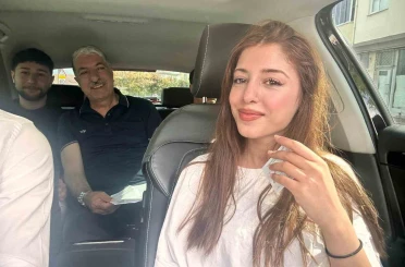 Sınava yetişmeye çalışan öğrenciler belediye başkanının makam aracıyla okula ulaştırıldı 