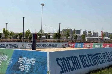 Sincan Belediyesi’nden Plaj Voleybol Turnuvası 