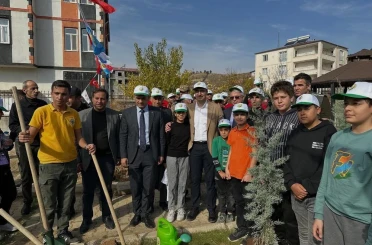 Sincik’te fidanlar toprakla buluştu 