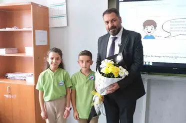 Sınıf başkanı seçim vaadini tuttu: Başkan Ekinci 3-D sınıfıyla buluştu
