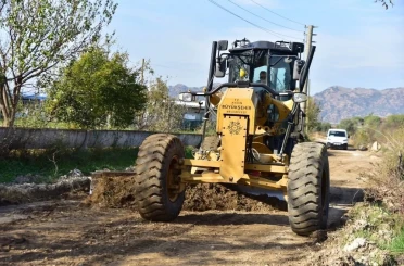 Sınırteke yolu modern ulaşım ağına kavuşuyor 
