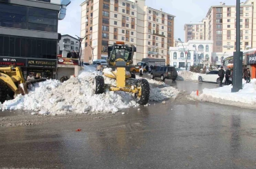 Şırnak kara teslim oldu, kurumlar sahada gücünü gösterdi 