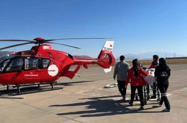 Şırnak’ta 16 yaşındaki hasta için helikopter ambulans havalandı 