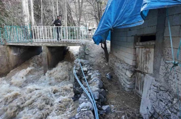 Şırnak’ta ev ve ahırlar sular altında kaldı 