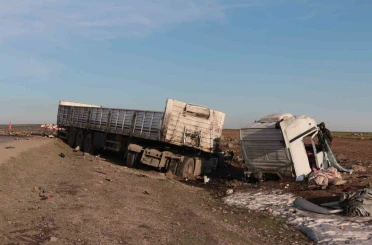 Şırnak’ta iki tır çarpıştı: 2 yaralı 