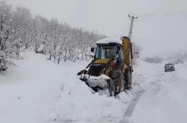 Şırnak’ta kar nedeniyle kapanan yollar açıldı 