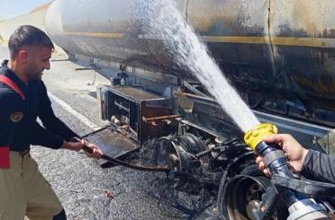 Şırnak’ta tır yangınında dorse kül oldu 