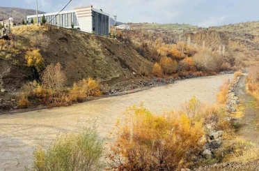 Şırnak’ta yağış sonrası Hezil Çayı coştu, suyun debisi yükseldi 