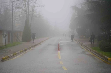 Sis ve yağmur etkili oldu: Kampüste görüş azaldı 