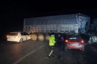 Sisli yol feci kazaya sebep oldu: 8 kişi yaralandı