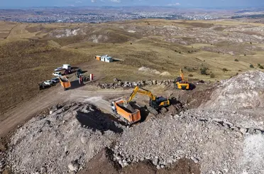 Sivas Belediyesi yeni taş ocağı açıldı, ilk sevkiyat gerçekleştirildi
