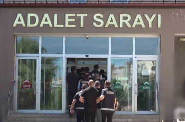 Sivas merkezli 4 ilde tarihi eser kaçakçılığı operasyonu, 18 şüpheli gözaltına alındı 