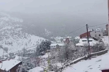 Sivas’ın yüksek kesimlerinde kar yağışı etkili oldu 