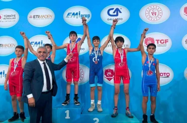 Sivaslı güreşçi Ankara’dan bronzla döndü 