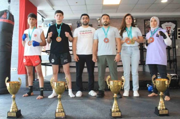 Sivaslı kick boksçular, Dünya Kupası’na damga vurdu 