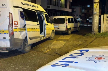 Sokak ortasında silahla vurulmuş halde bulunan bir kişi hayatını kaybetti 