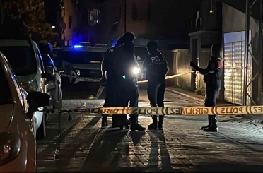 Sokaktaki tartışma kanlı bitti: 1 yaralı 