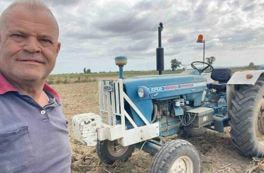 Söke Ovası’nda 52 yıllık traktör zamana meydan okuyor 