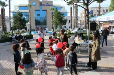 Söke’de Belediye Meydanı renkli görüntülere sahne oldu 
