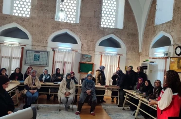 Sokollu Camii Kur’an Kursu kursiyerlerine AEP eğitimi 