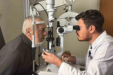 Sol gözü görmeyen hasta Eskişehir’de yapılan kornea nakli sayesinde iyileşti 