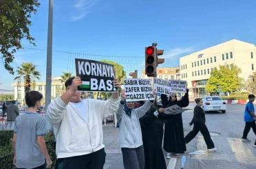 Somalılardan İsrail’e kornalı tepki 