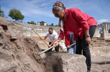 Sosyal Yardım İşleri çalışanları bu sefer tarihe dokundu 