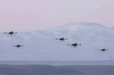 STM’nin sürü İHA’ları, gerçek mühimmatla hedefi vurdu 