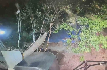 Su deposunu tamir ettiği esnada ölümden saniyelerle kurtulduğu anlar kamerada 