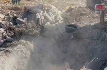 Sucuk, peynir, ketçaptan oluşan 1 ton gıda malzemesi toprağa gömülerek imha edildi 