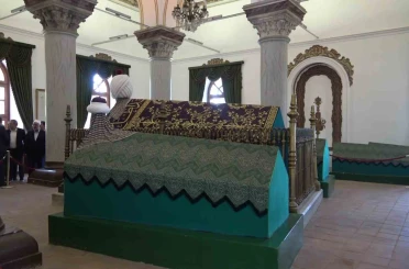 Sultan 1. Murad Hüdavendigar Han dualarla anıldı 