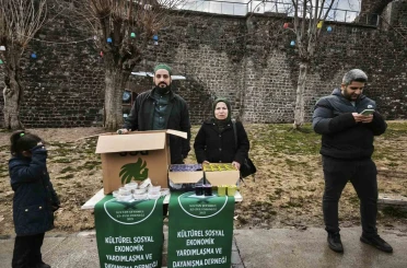 Sultan Şeyhmus EZ-ZULİ Derneği’nden Berat Kandili ikramı 