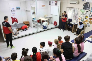 Sultangazi Belediyesi’nden bilinçli çocuklar güvenli yarınlar 