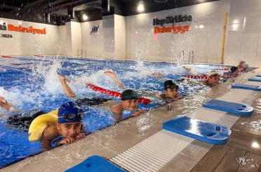 Sultangazi Yaz Spor Okulları’nda gençler 24 branşta eğitim alıyor 