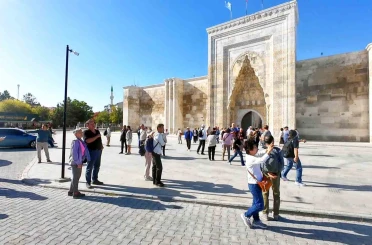 Sultanhanı Kervansarayı yerli ve yabancı turistlerin ilgi odağı 