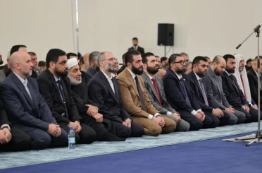 Suriye Devlet Başkanı Başkan eş-Şara, bayram namazını Halk Sarayı’nda kıldı