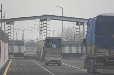 Suriyelilerin gönüllü geri dönüşü bayram öncesi de sürüyor 