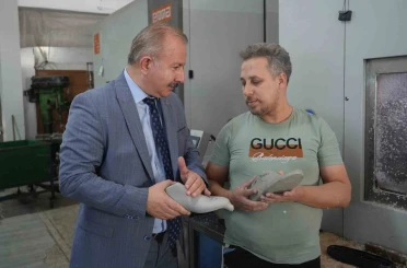 Suriyelilerin ülkelerine dönmesi ayakkabı sektöründe eleman sıkıntısına neden oldu 