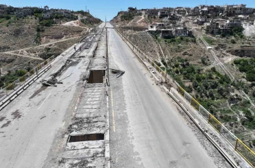 Suriye’nin kuzeyi ile güneyini bağlayan Rastan Köprüsü hizmete açıldı 